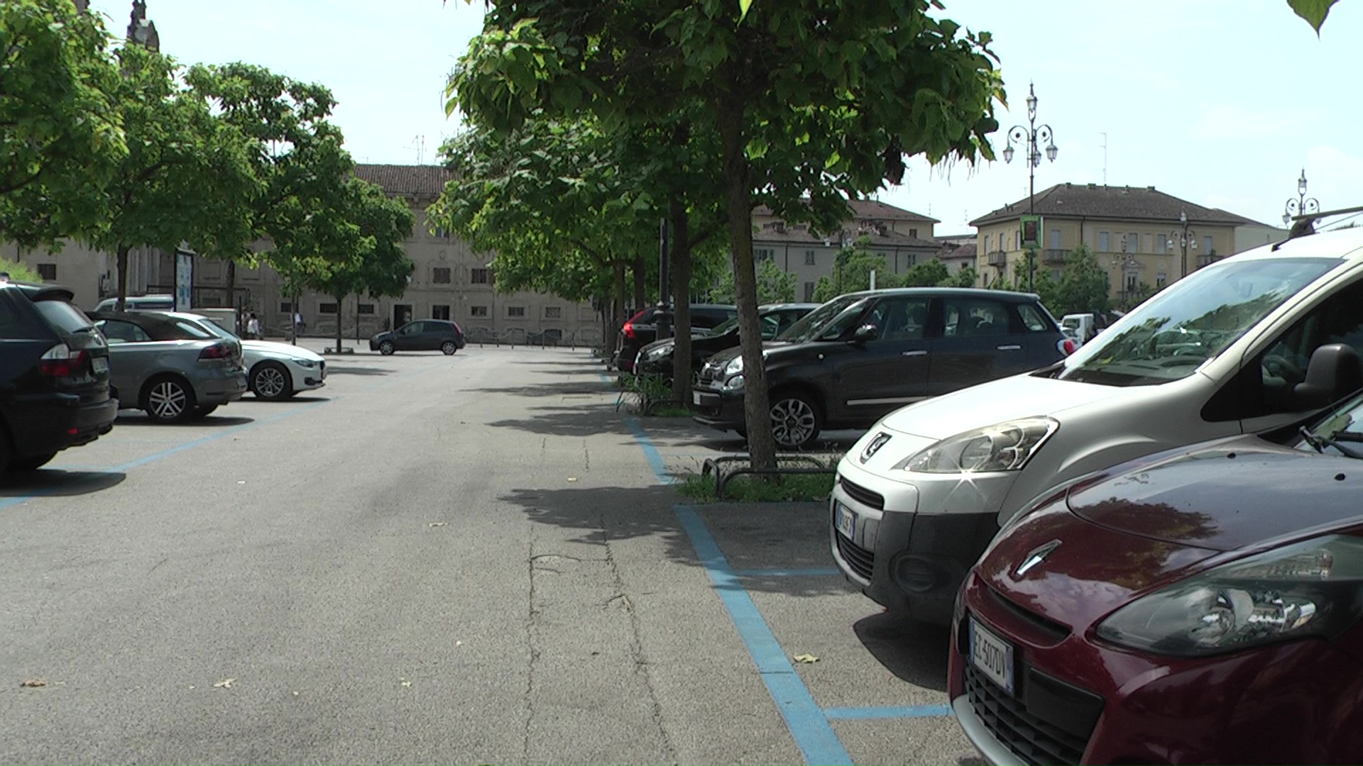 Casale M.to. Parcheggi: sospensione del pagamento della sosta dal 5 al 19 Agosto